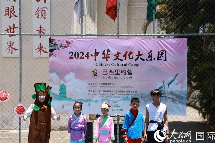 話劇《司馬光砸缸》演繹了中國家喻戶曉的兒童故事。人民網(wǎng)記者 陳海琪攝