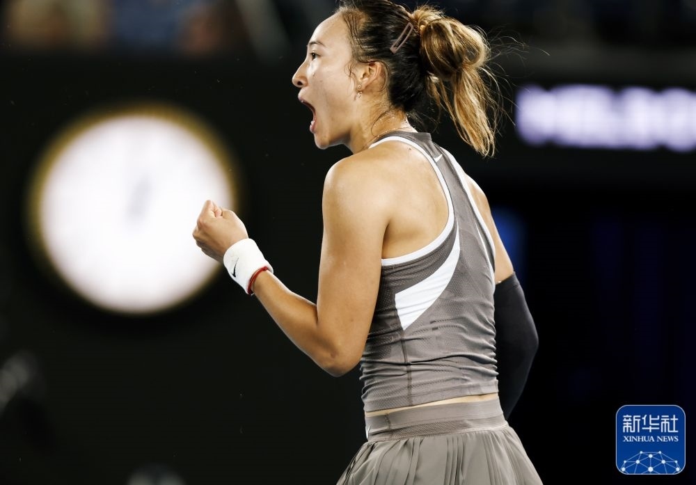 ↑鄭欽文在比賽中慶祝得分。新華社記者 馬平 攝