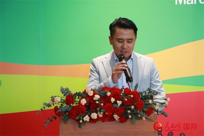 泰國華人青年商會會長刁刻佳發(fā)表講話。朱瀟逸攝