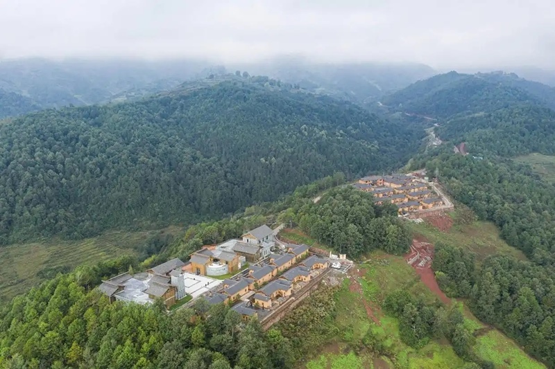 2020年10月13日拍攝的三河村新村聚居點(diǎn)。 