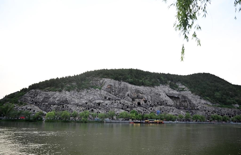 這是近日拍攝的洛陽(yáng)龍門(mén)石窟。新華社記者 李嘉南 攝