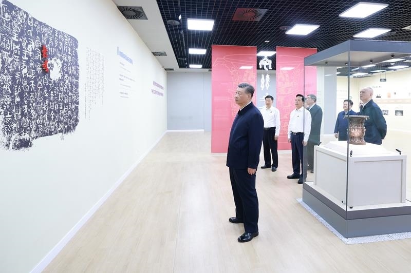 △2024年9月10日，習近平總書記來到陜西寶雞市參觀寶雞青銅器博物院。