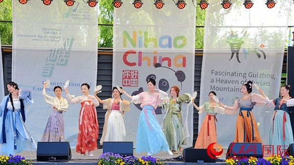 舞蹈《寄明月》。人民網(wǎng)記者 殷淼